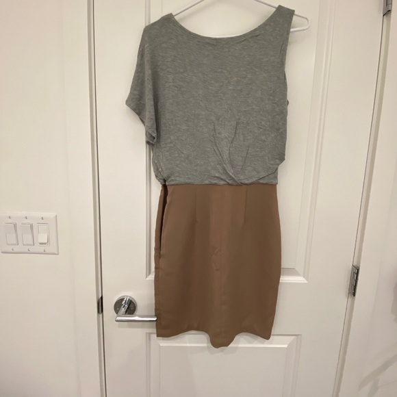 BCBG dress - Picture 2 of 7